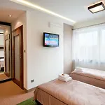 Hotel Młoda Europa *