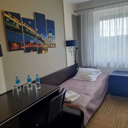 Mloda Europa Szálloda *