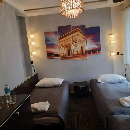 Hotel Młoda Europa *