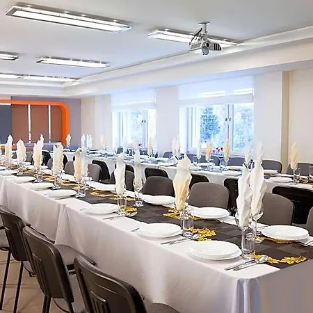 Hotel Mloda Europa *