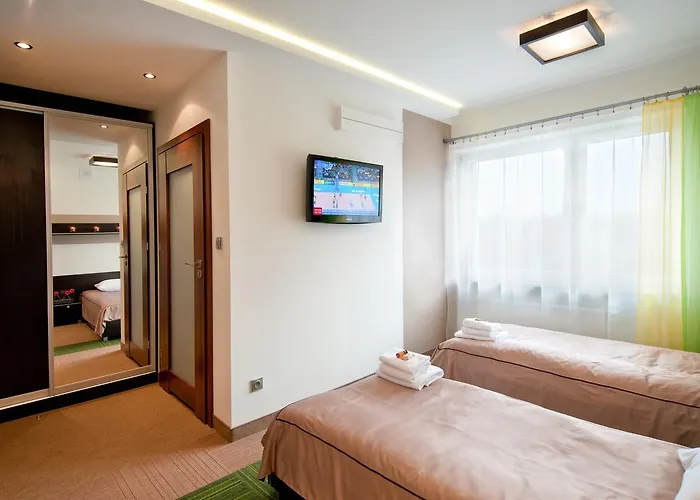 Hotel Mloda Europa *